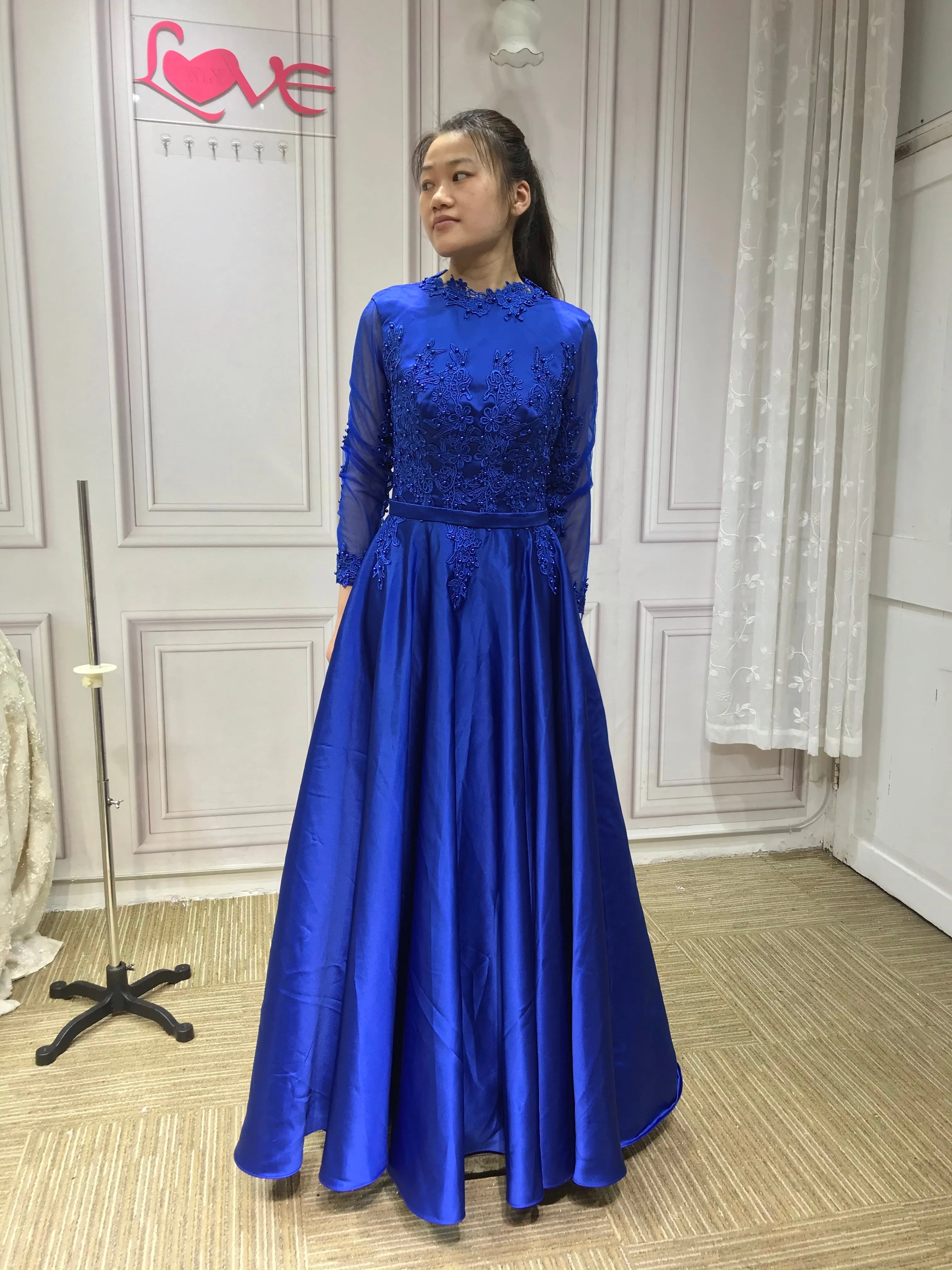 Long sleeves lace appliqués pearls beaded formal royal blue prom muslim best event occasion dress 2021 HD6151