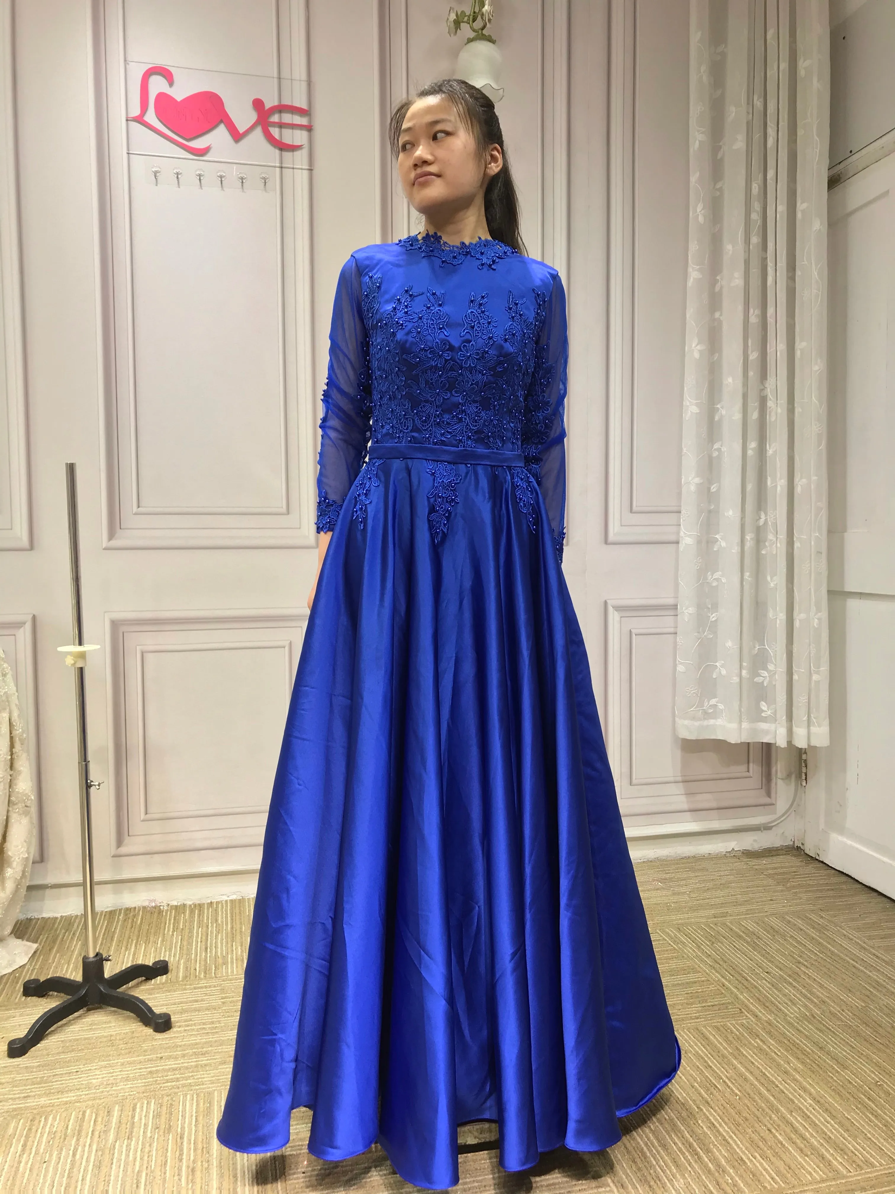 Long sleeves lace appliqués pearls beaded formal royal blue prom muslim best event occasion dress 2021 HD6151