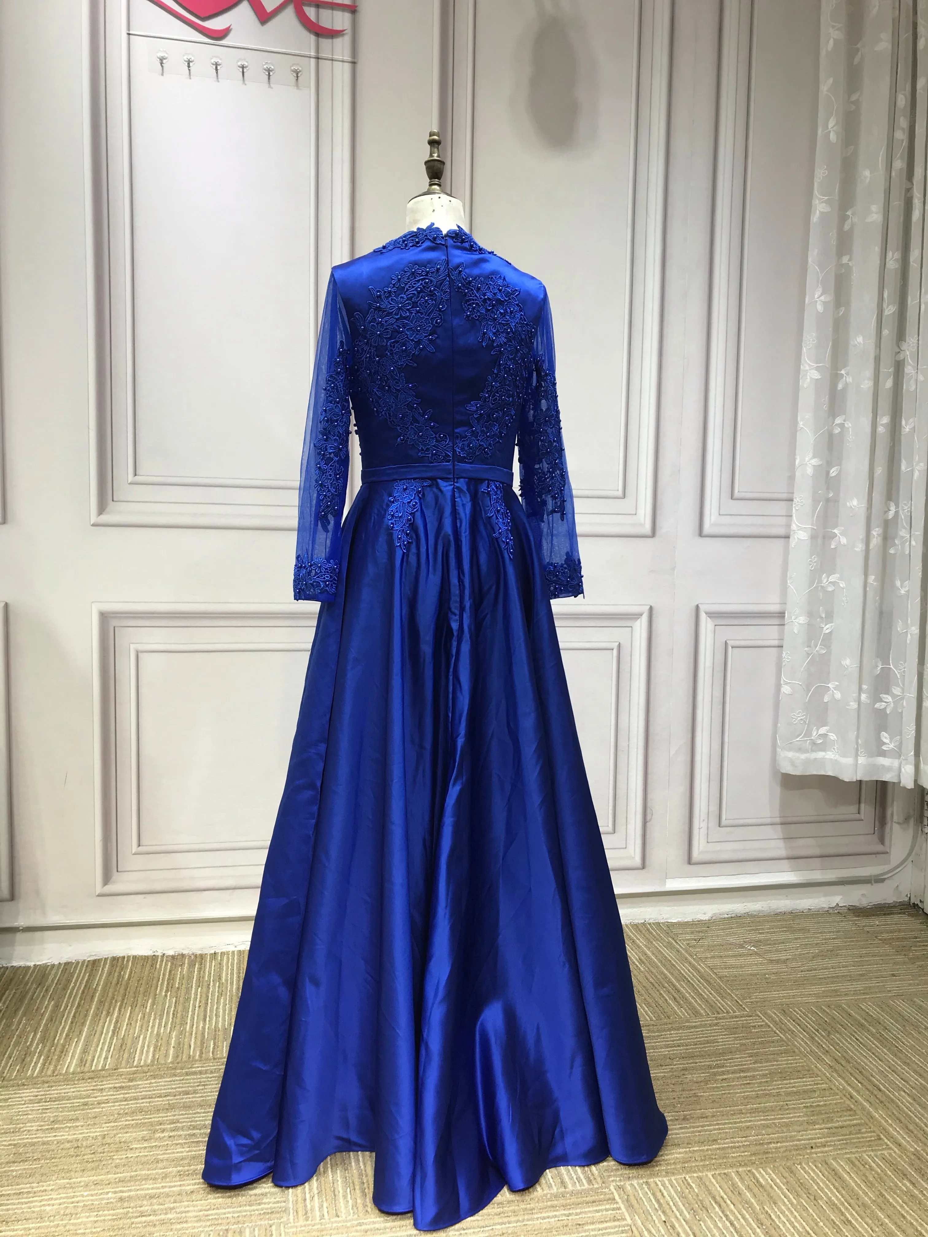 Long sleeves lace appliqués pearls beaded formal royal blue prom muslim best event occasion dress 2021 HD6151