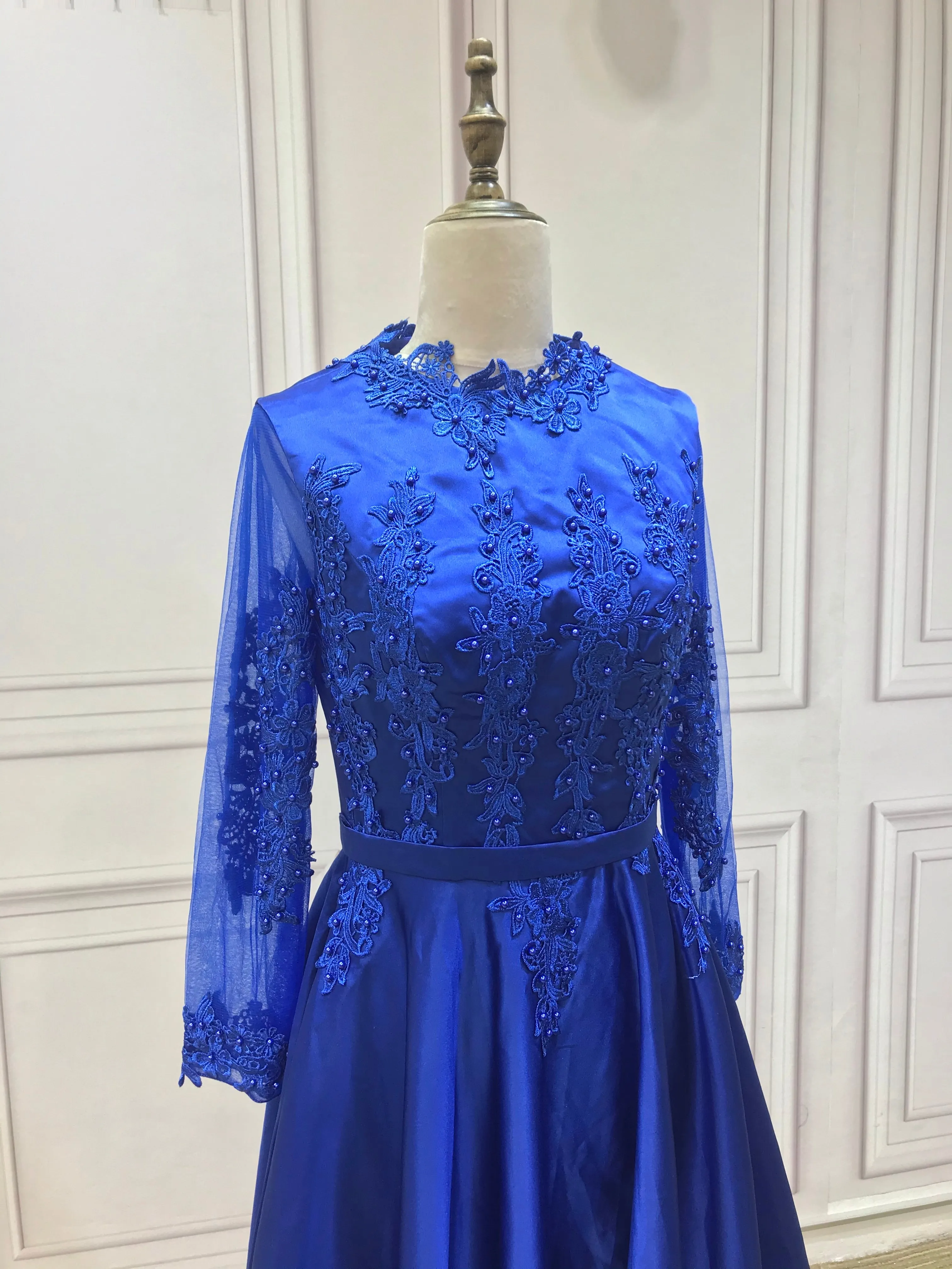 Long sleeves lace appliqués pearls beaded formal royal blue prom muslim best event occasion dress 2021 HD6151