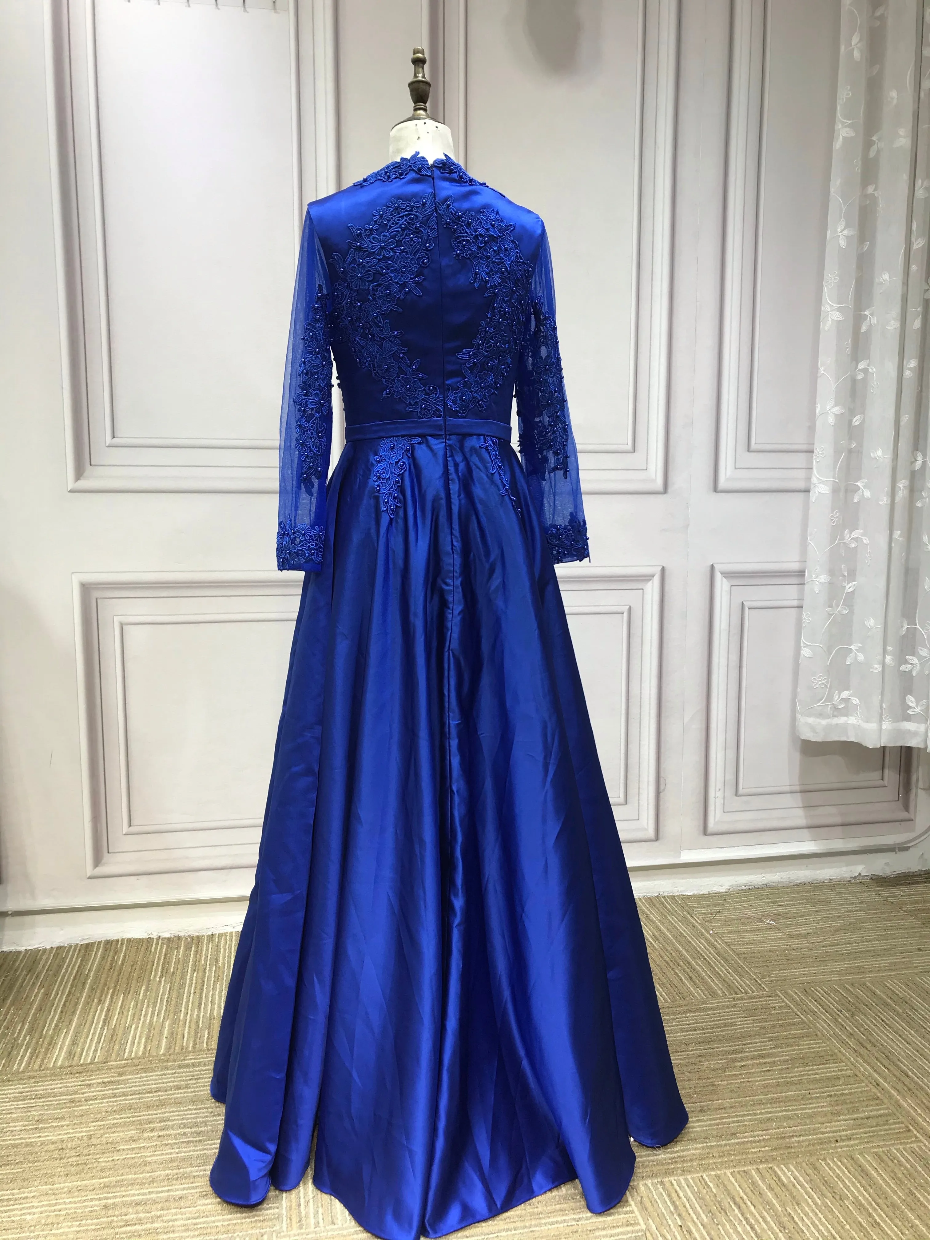 Long sleeves lace appliqués pearls beaded formal royal blue prom muslim best event occasion dress 2021 HD6151