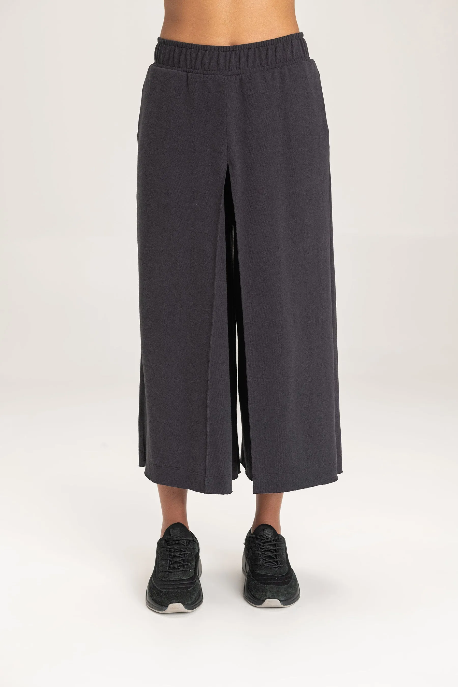 Stone Cropped Pants